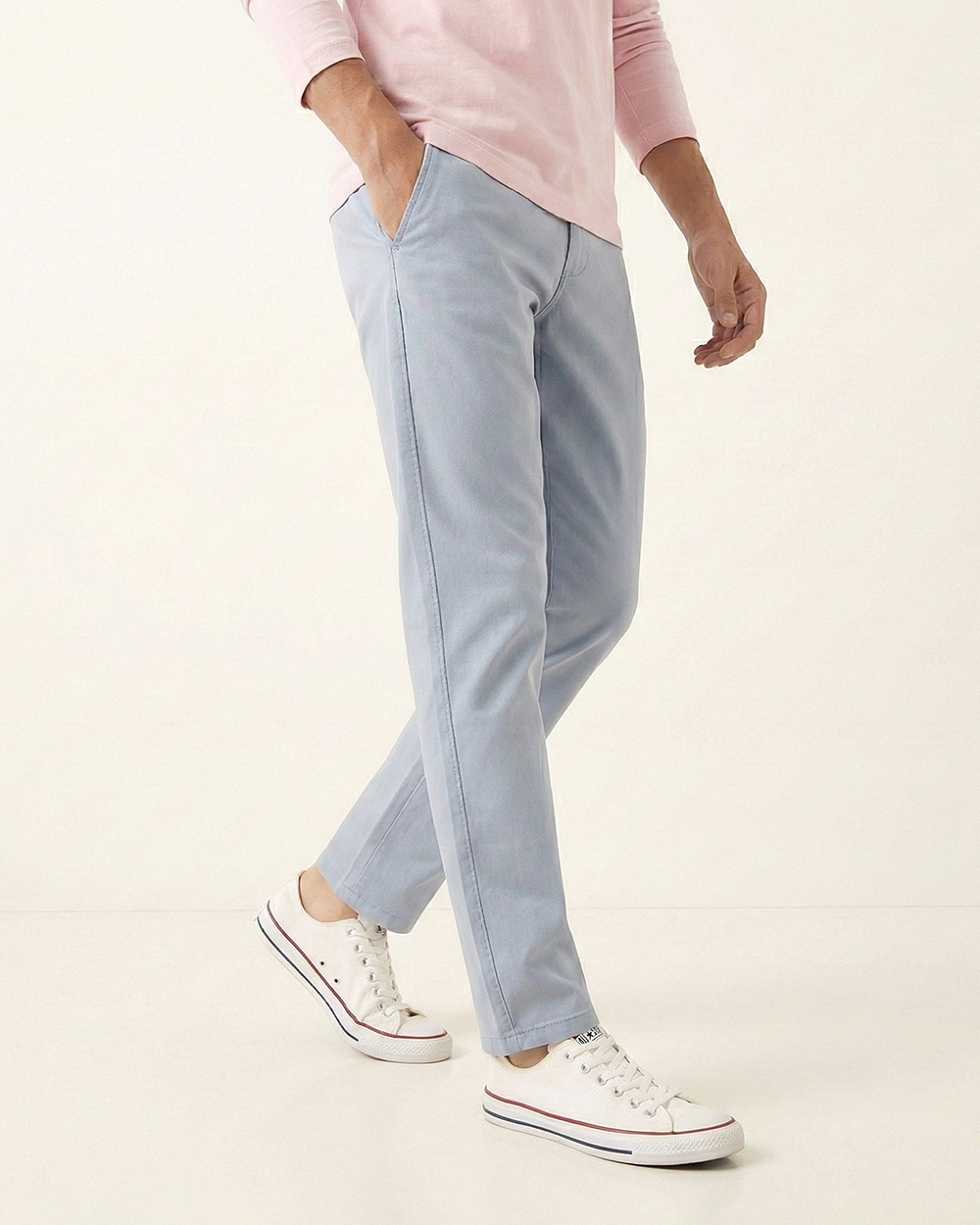 Men's chino pants in classic fit