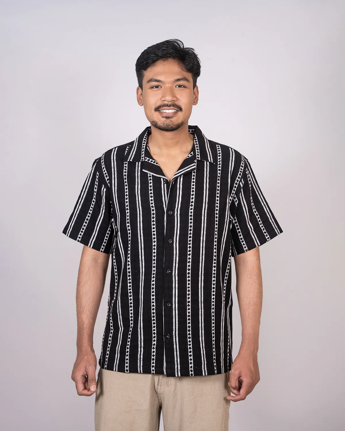 Men's half sleeve shirt